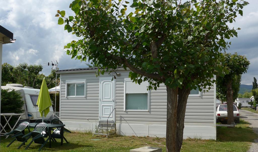 Camping Mas Piques بورغ مدام المظهر الخارجي الصورة